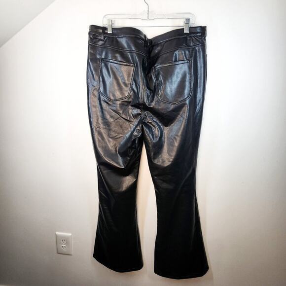 NWT Modcloth Black Faux Leather Flared Pants Size 22W Plus Winter Moto Autumn - Picture 6 of 7
